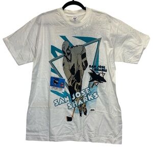 Vintage MBNA America NHL San Jose Sharks 1995 Hockey Player Graphic T-Shirt NWT